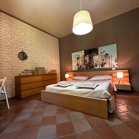 Casa Indipendente Cascina Cremasca With Pool Holiday home Crema
